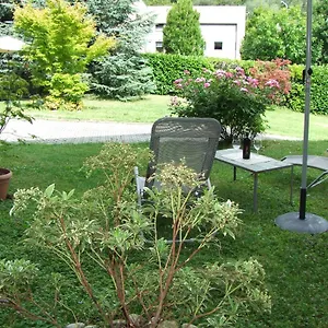  Appartamento Monolocali In Casa Con Giardino